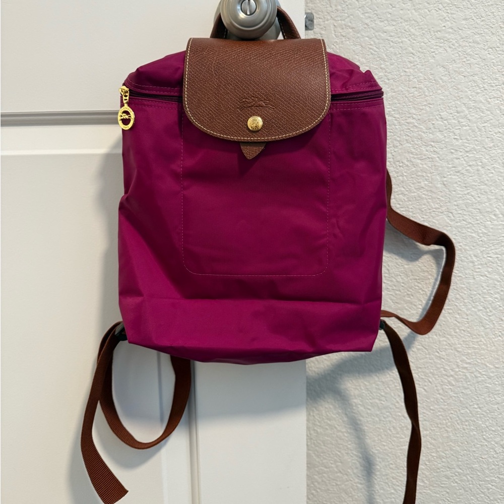 LE PLIAGE ORIGINAL M BACKPACK-NEVER BEEN USED